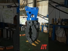 Ο εκσκαφέας επιτίθεται