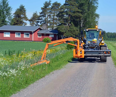 Προσαρμοσμένο 12 τόνων Mini Digger Flail Mower υψηλής απόδοσης